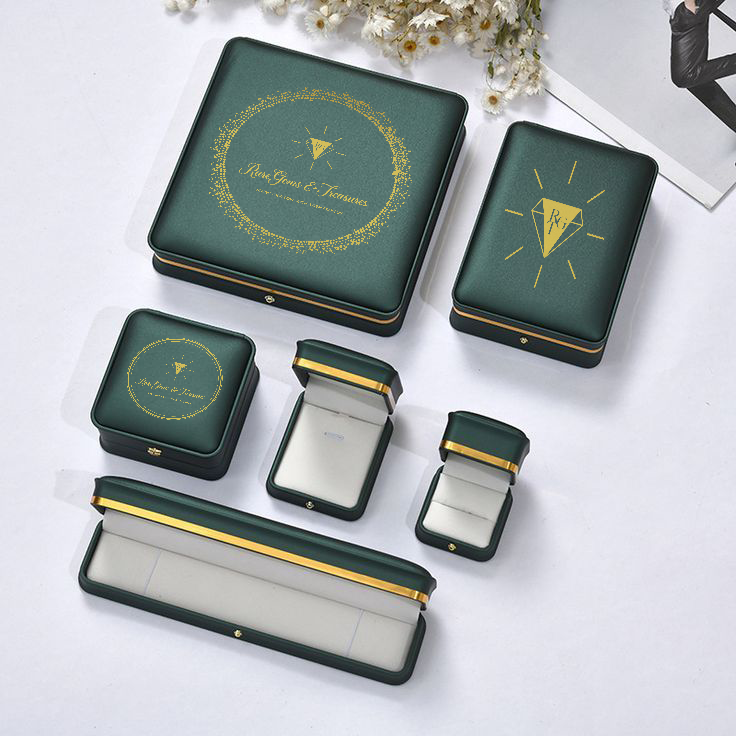 Jewellery & Accessories